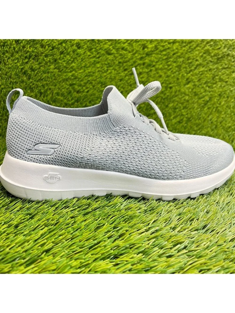 Skechers Go Walk Joy Womens Size 8.5 Gray White Athletic Slip On Shoes Sneakers